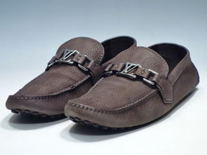 日本鞋履購(gòu)物全攻略 代購(gòu)、新品價(jià)格、二手市場(chǎng)與熱門商品